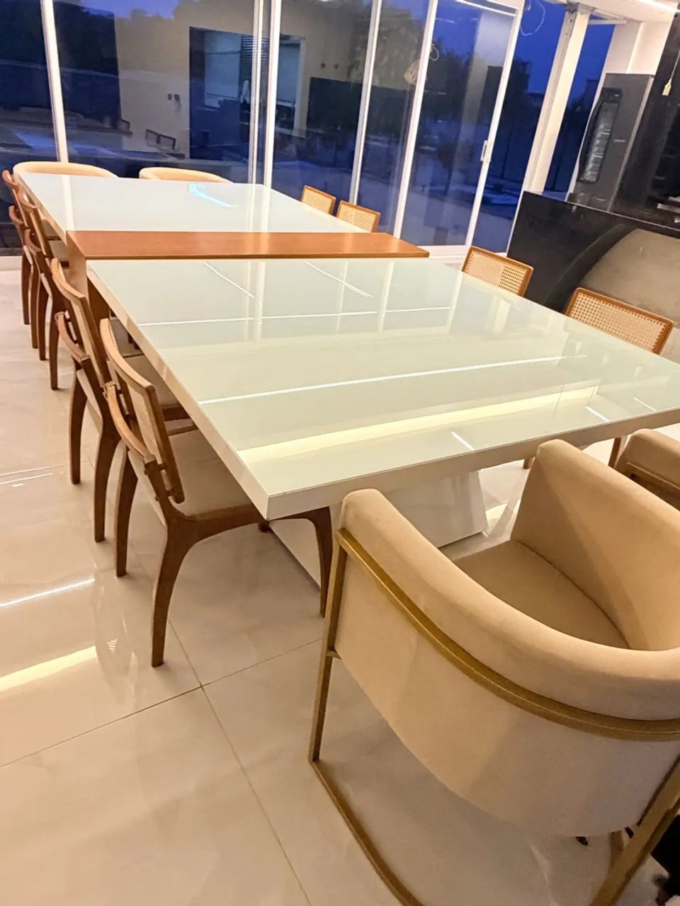 Mesa de jantar com cadeiras - Foto 2