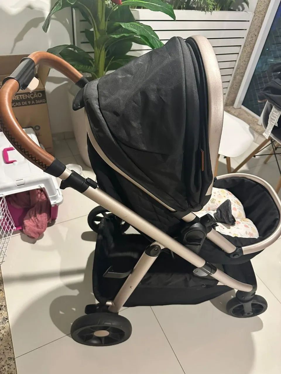 Carrinho de bebê importado  - Foto 4