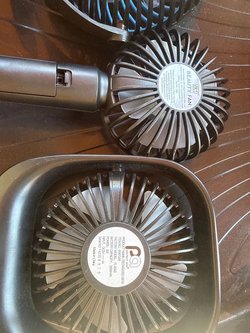Ventilador de mão, pode levar na bolsas  - Foto 2