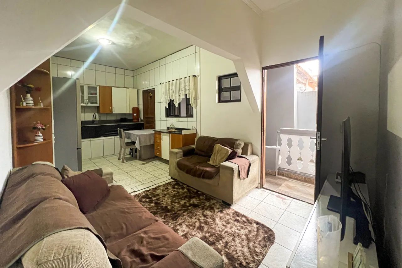 Casa para venda em Vila Correia com 4 quartos, 209m²
