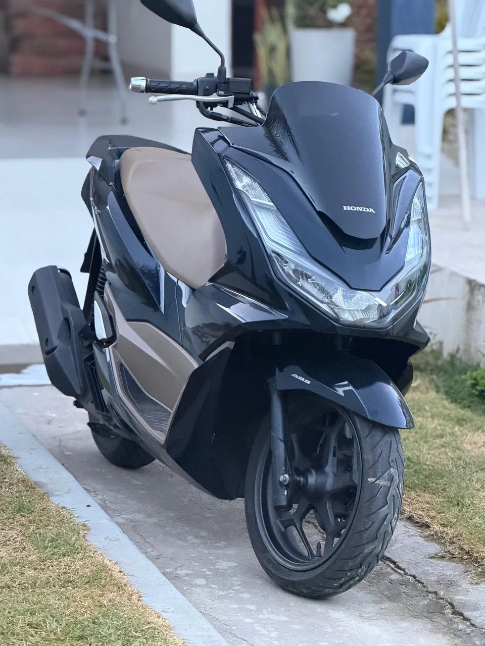 Pcx dlx 2025