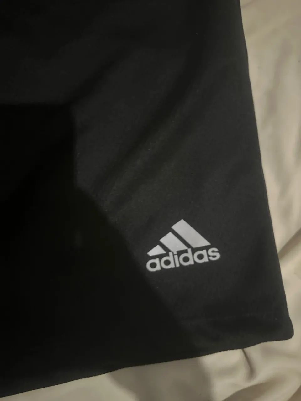 SHORT PRETO ADIDAS TAMANHO M - Foto 2
