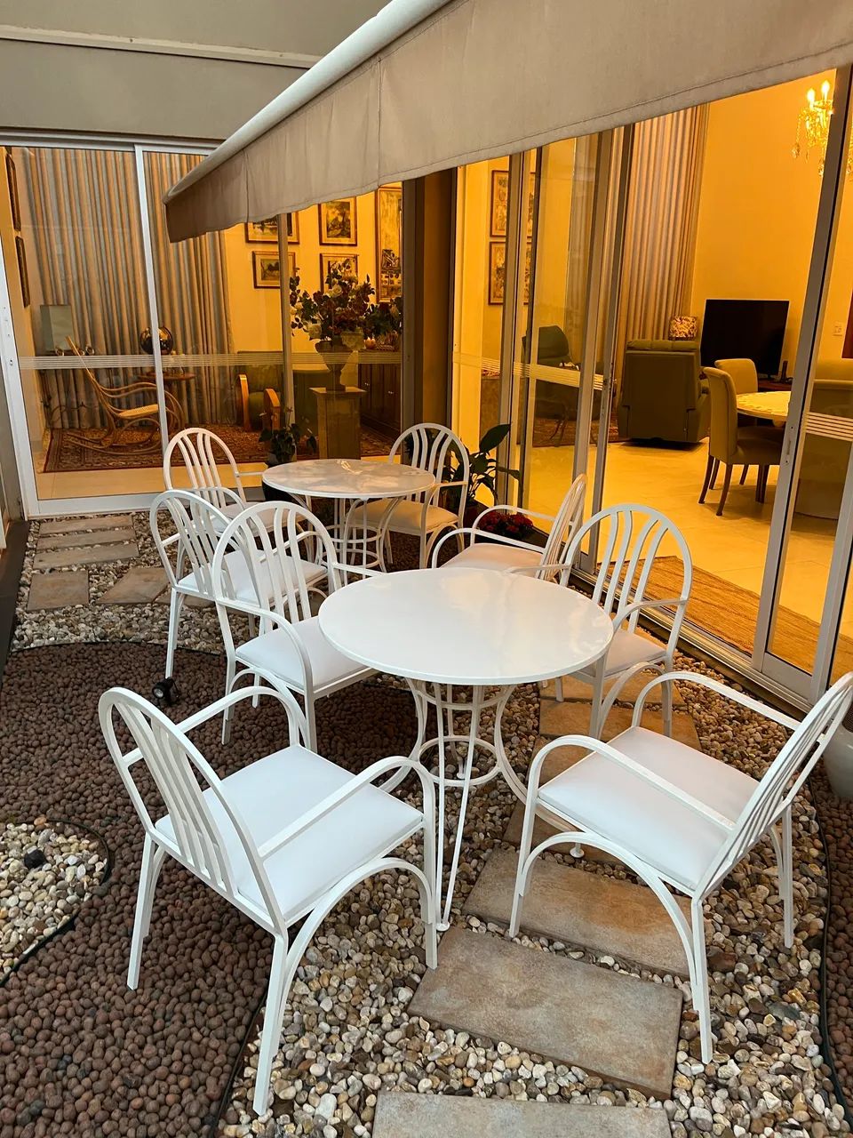 2 conjuntos de mesas e cadeiras área externas - Foto 5