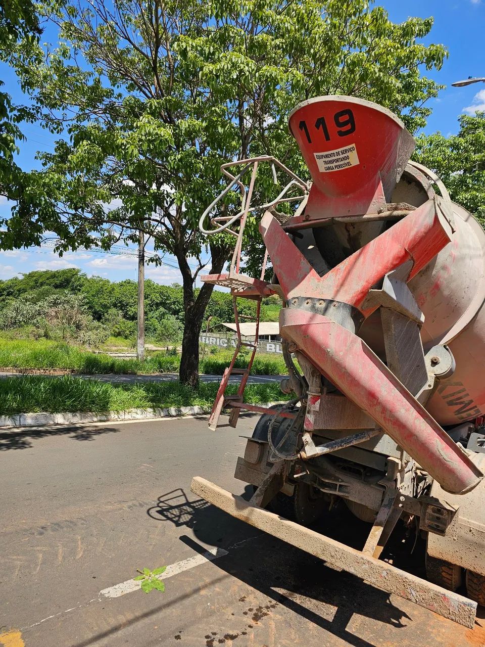 FORD CARGO- 2425 TRAÇADO( 8M3 BET)/MOTOR CUMIS/ OTIMO P/ CAÇAMBA TB! PREÇO R$175 Mil troco - Foto 8