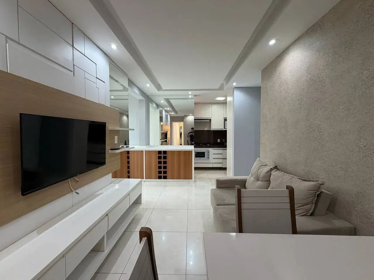 Apartamento mobiliado em condomínio com lazer - Bairro Serrano