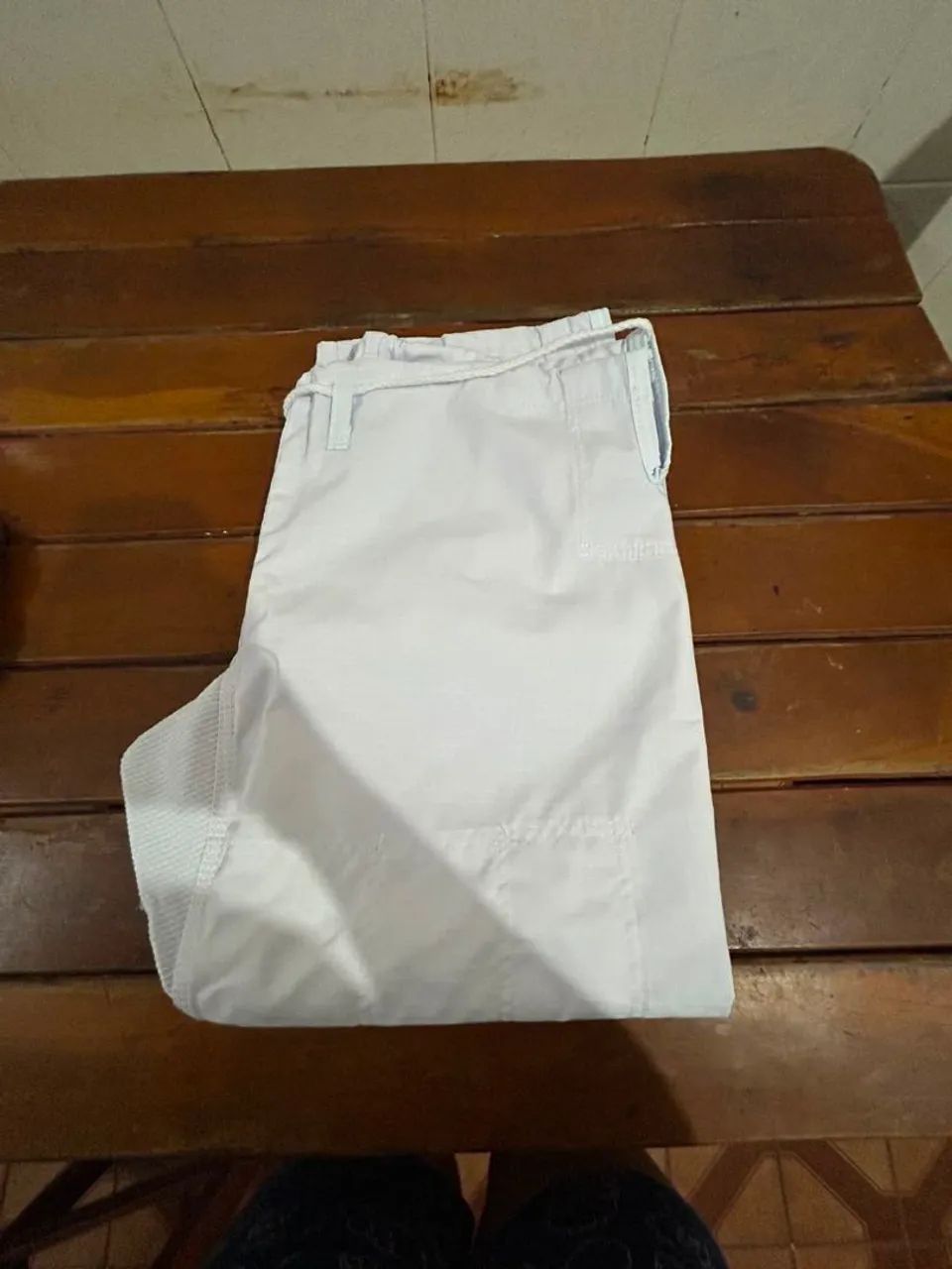 Vendo kimono branco tamanho A2  - Foto 2