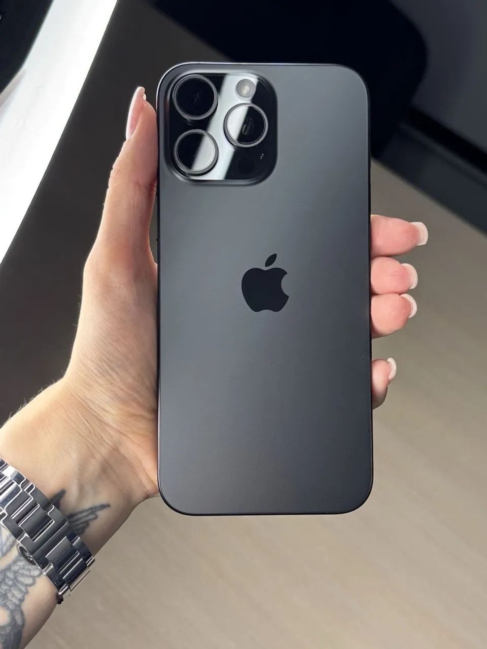 Vendo iPhone 16 pro max 