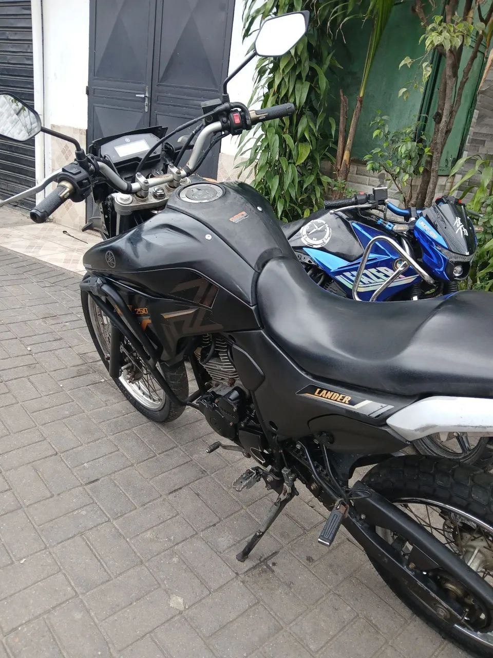 XTZ LANDER 250  - Foto 3