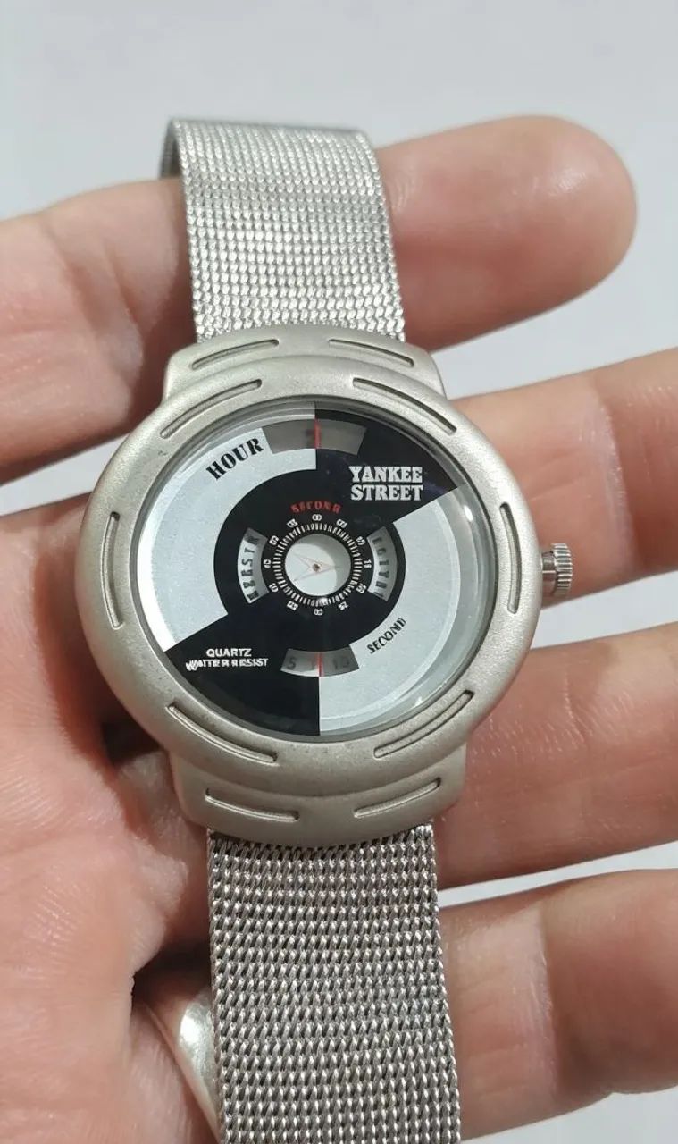 Vendo relógio yankee street feminino caixa 34mm - Foto 2