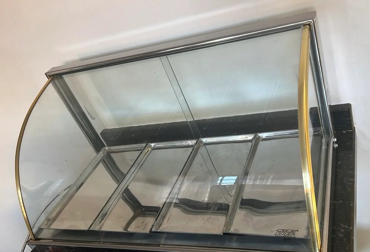 Estufa vitrine de salgados 