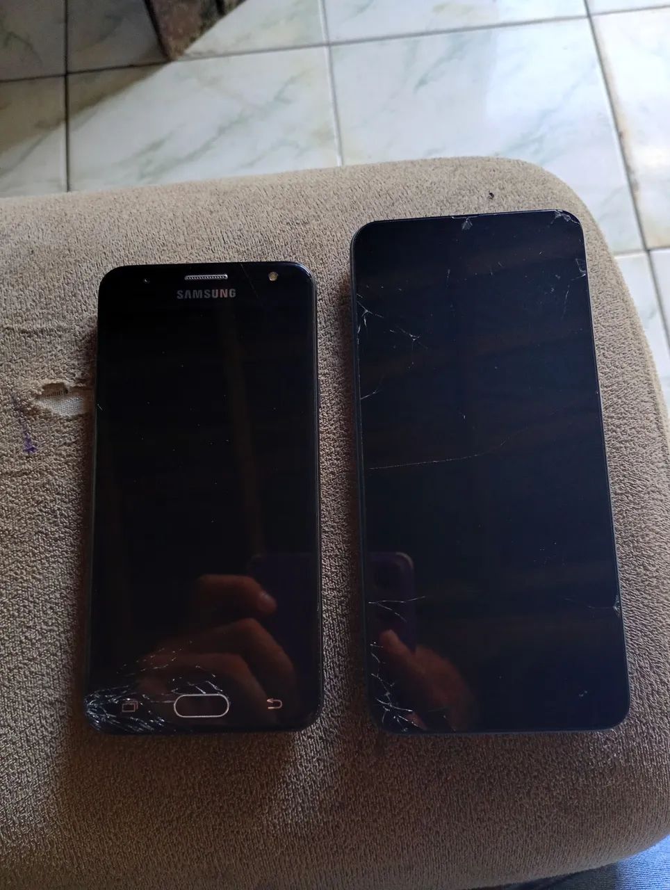 Vendo dois Samsung, um J5 Prime e Um A30 
