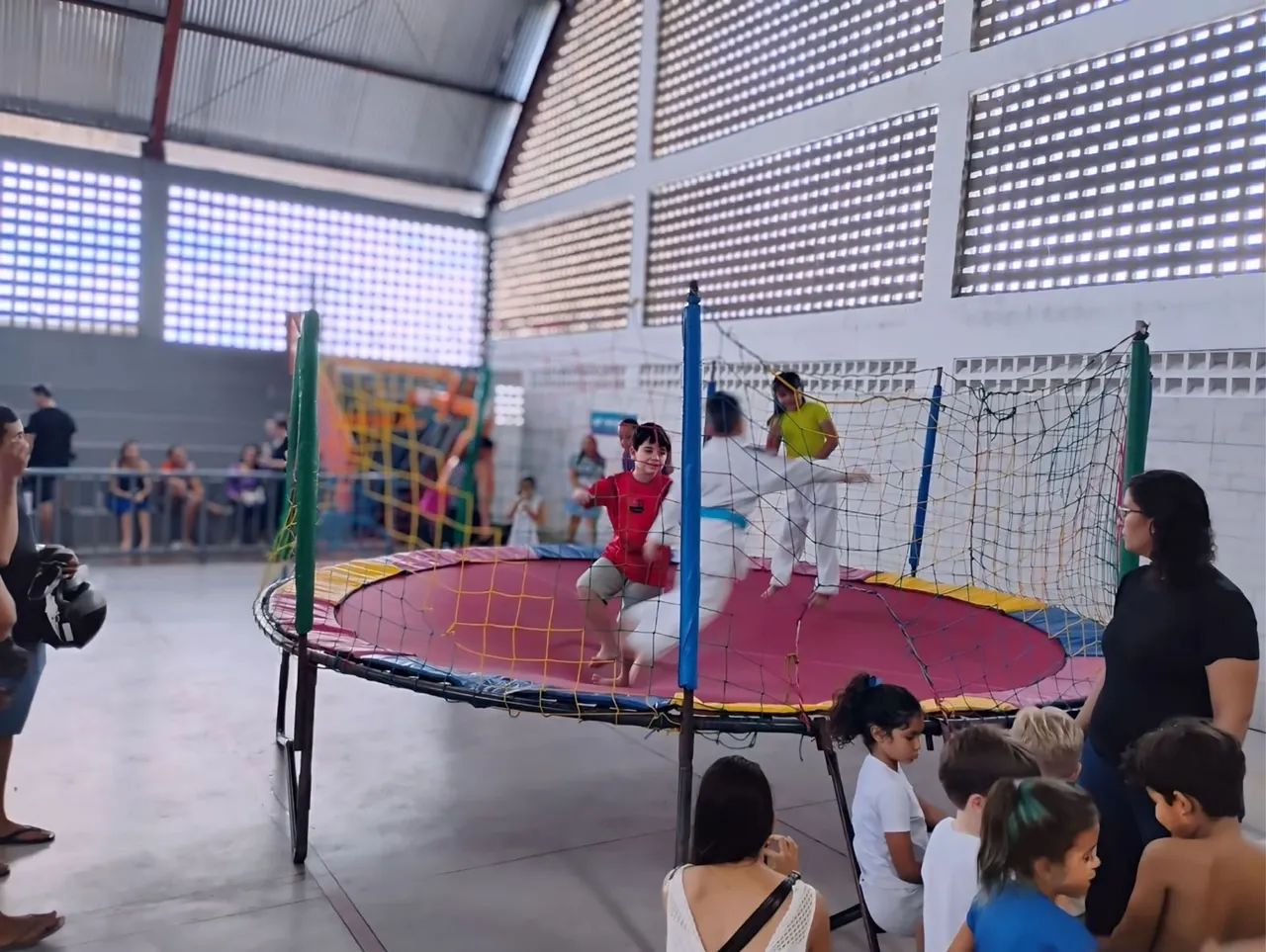 Brinquedos e Máquinas - Foto 2