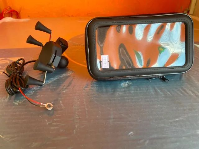 SUPORTE DE CARREGAR CELULAR EM MOTO VALOR 30,00 - Foto 3