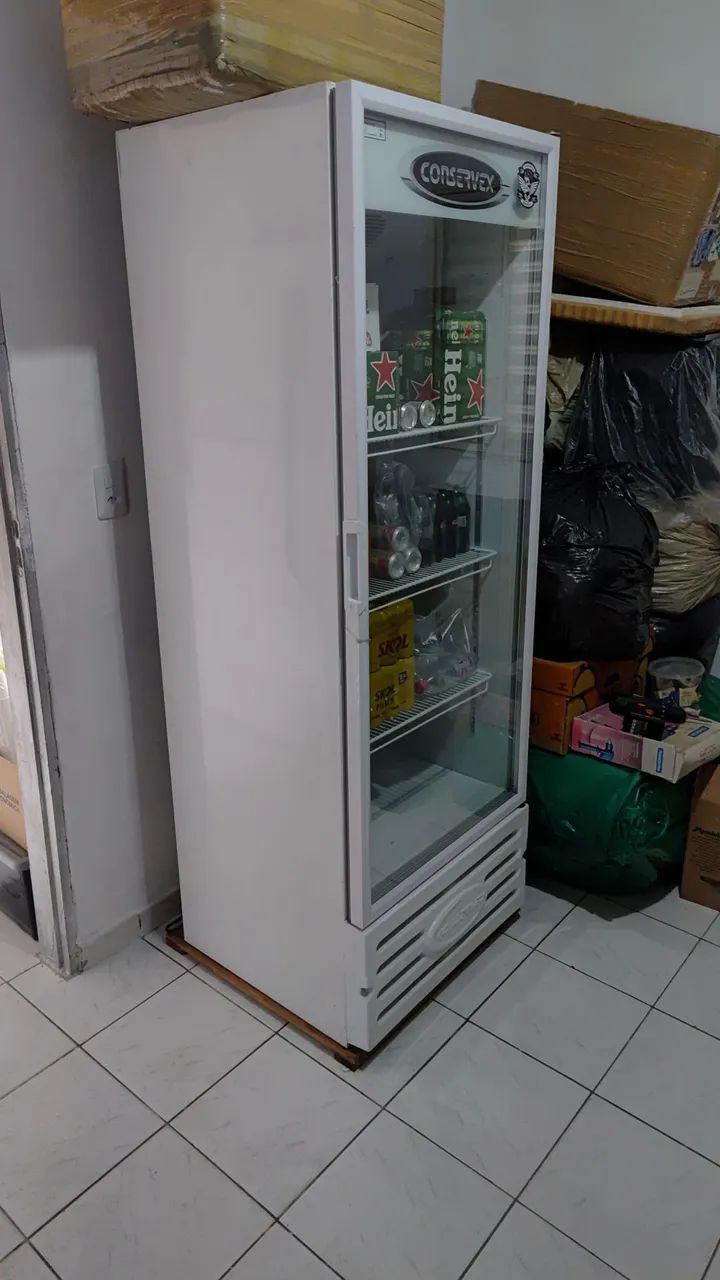 Geladeira expositora 400litros, 220v.  - Foto 2