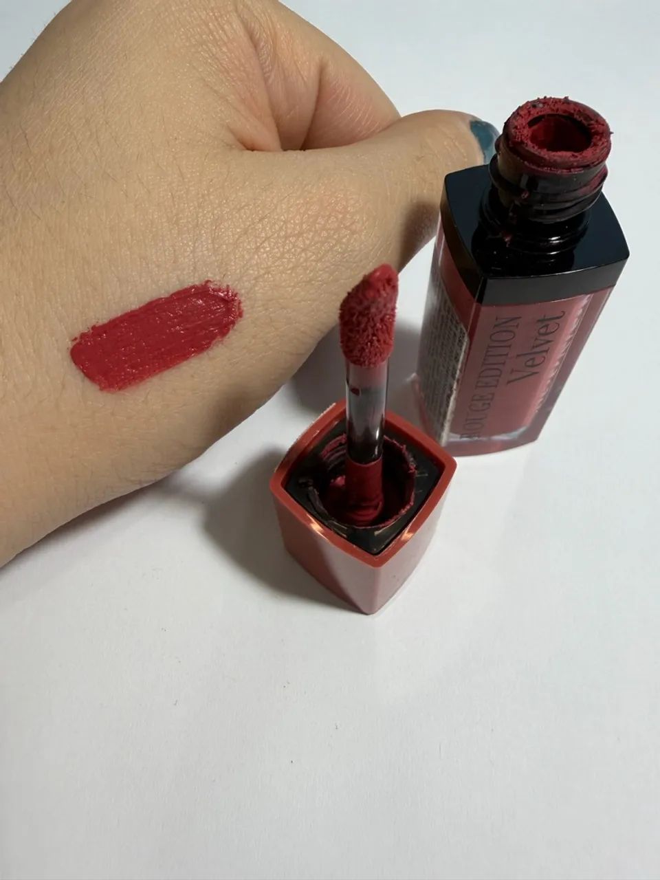Batom Líquido Bourjois (Matte)