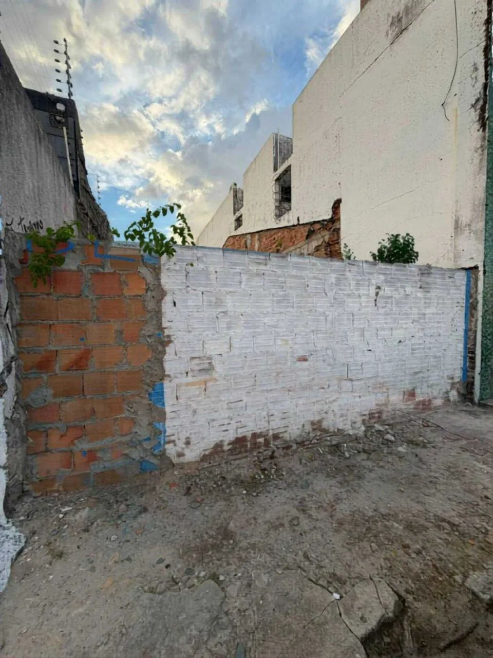 TERRENO EM RUA PÚBLICA NA RUA LAGARTO - CENTRO [4752] - Foto 2
