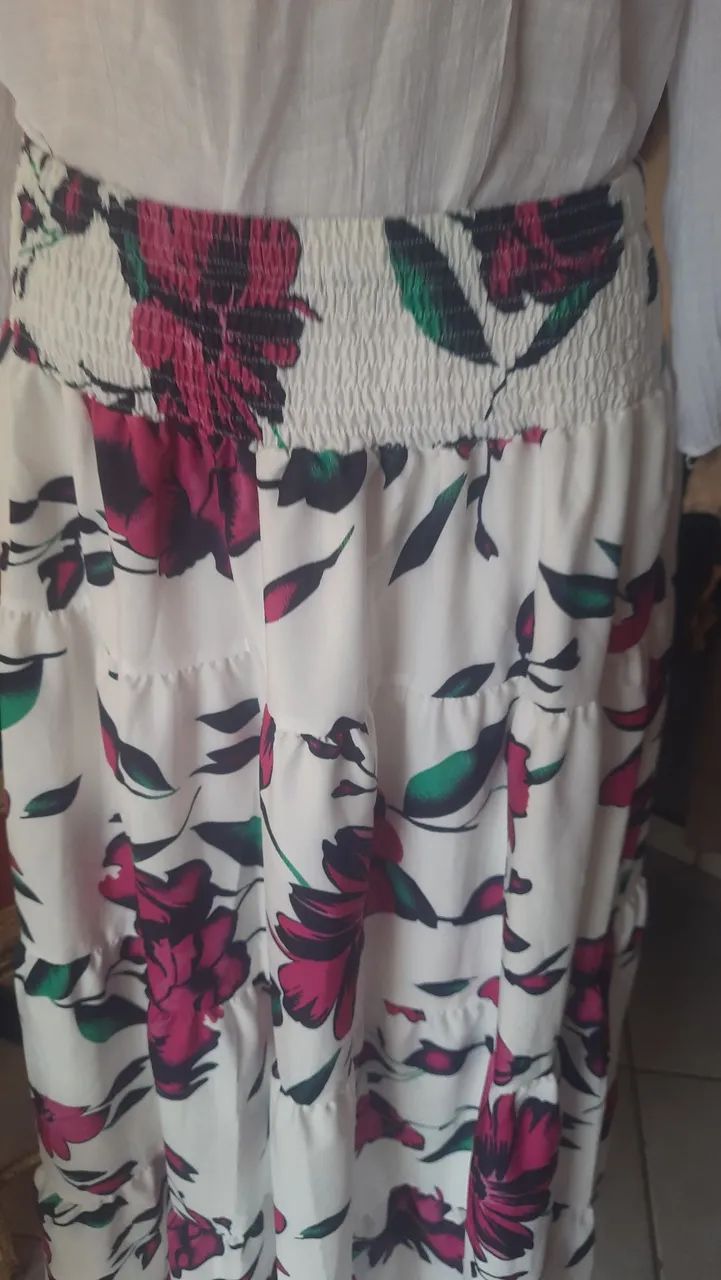 Lindo conjunto Saia e blusa!! - Foto 2