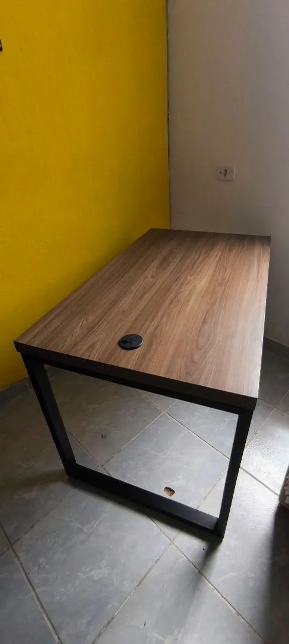 Mesa de escritório 1.20 x 70 cm