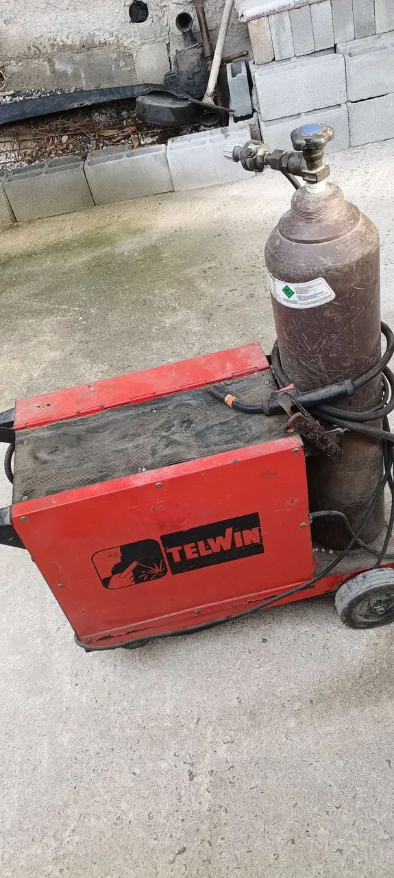 Telwin 2500 MIG Welding Machine with Gas
