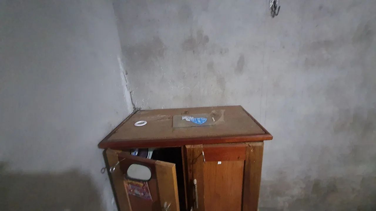 guarda roupa de madeira  - Foto 2