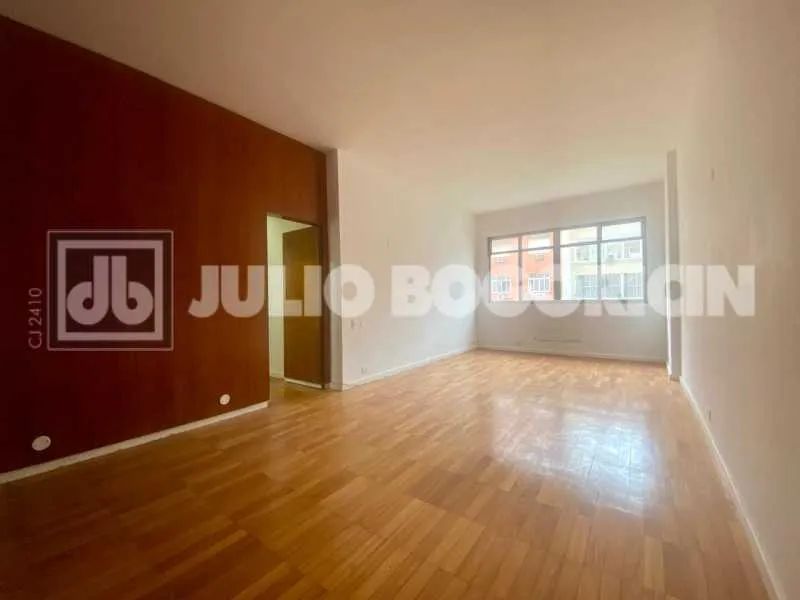 Apartamento : / Residencial / Copacabana
