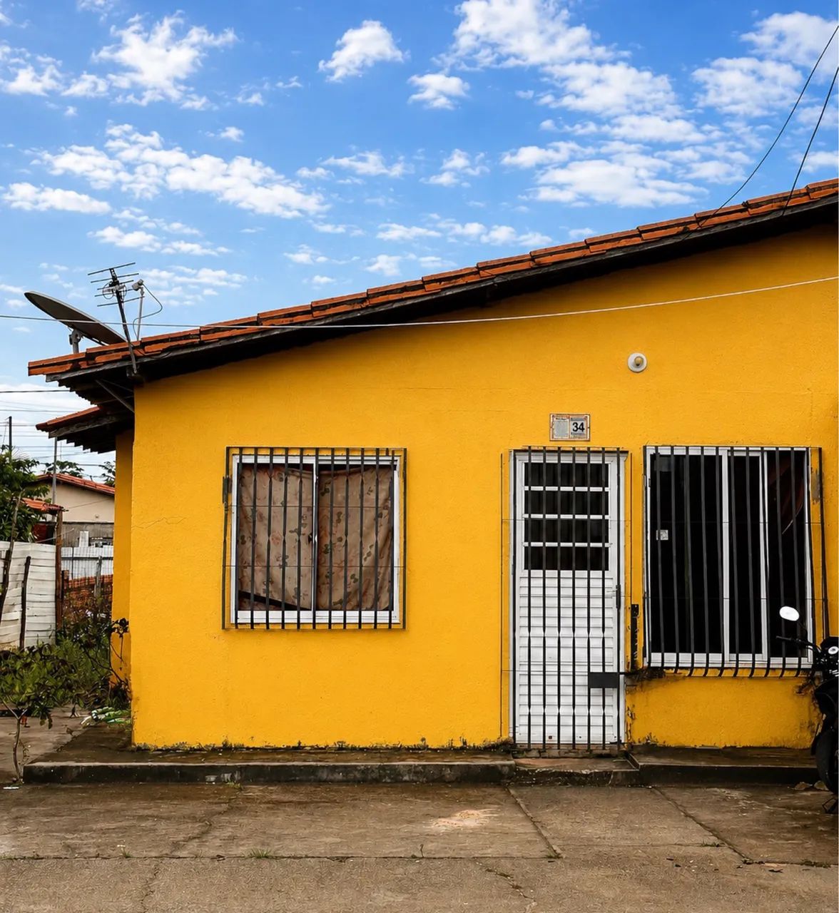 VENDE-Se CASA na MORADA do SOL 