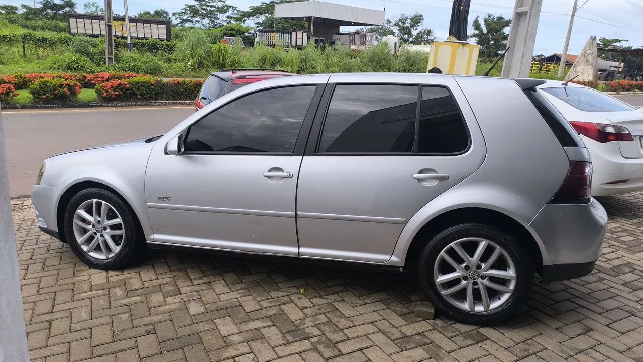 Volkswagen Golf Tech 1.6 MI Total Flex 8V 4P 2009 - Foto 4