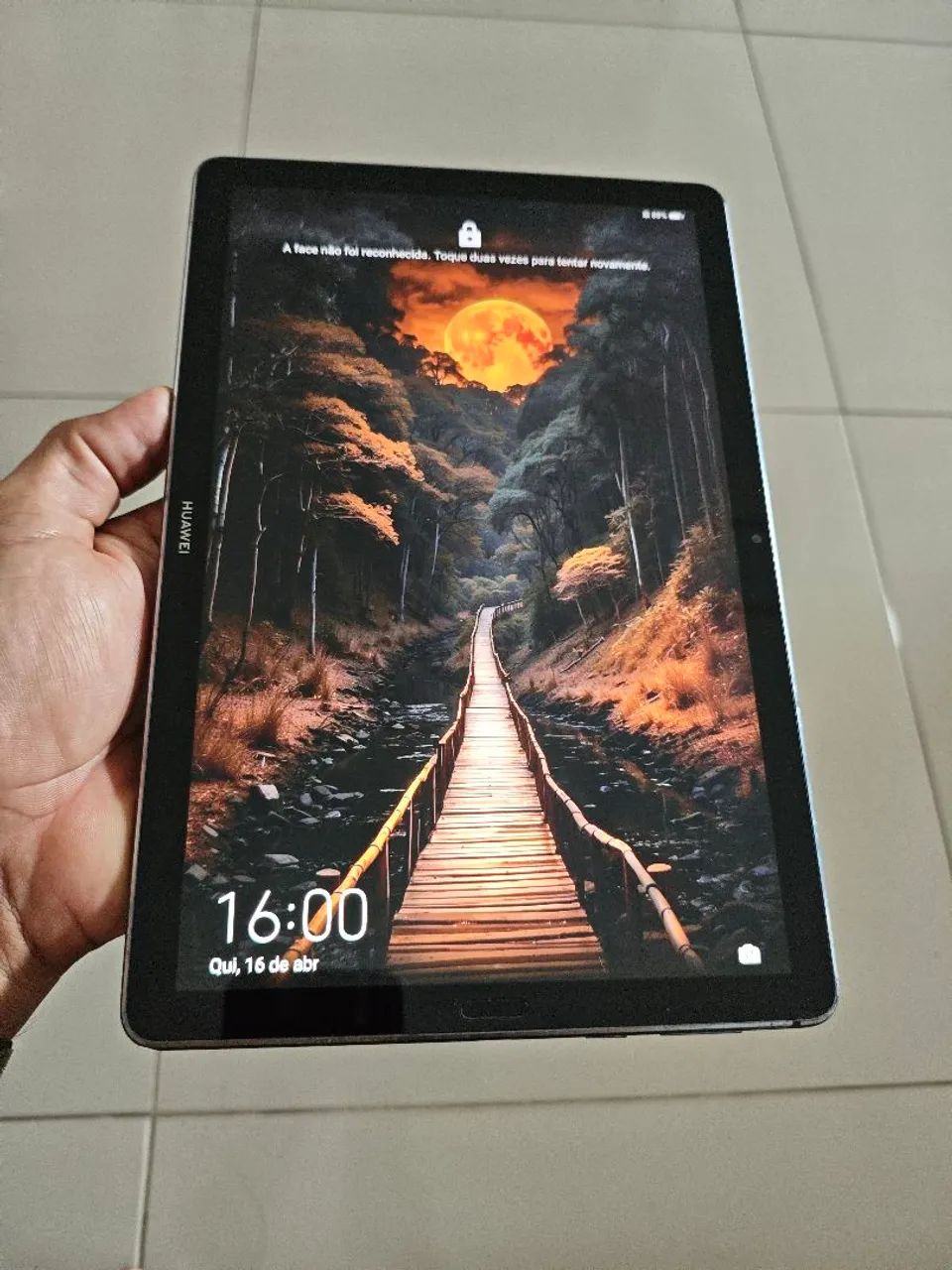 Huawei MediaPad M6 