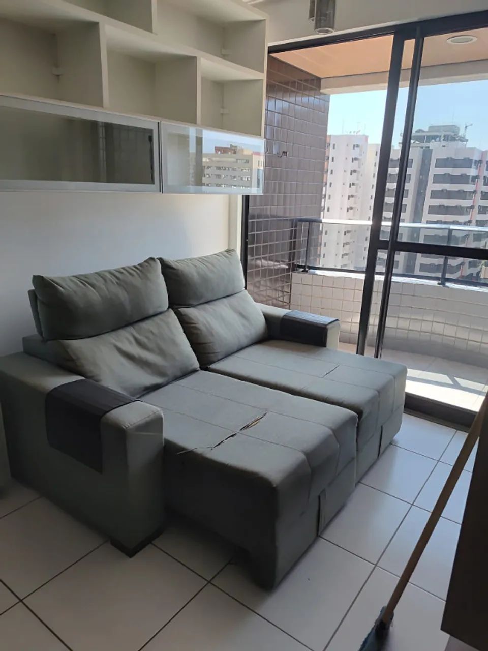 Sofá Casttini Retrátil e Reclinável 2 Lugares - R$ 500 - Foto 3