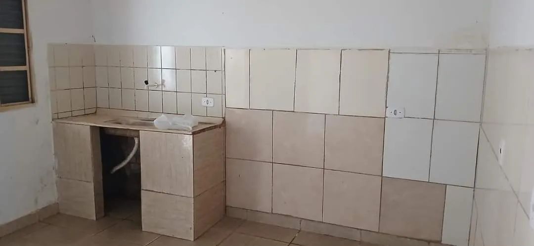 Alugo barracão com ótima localização  - Foto 2