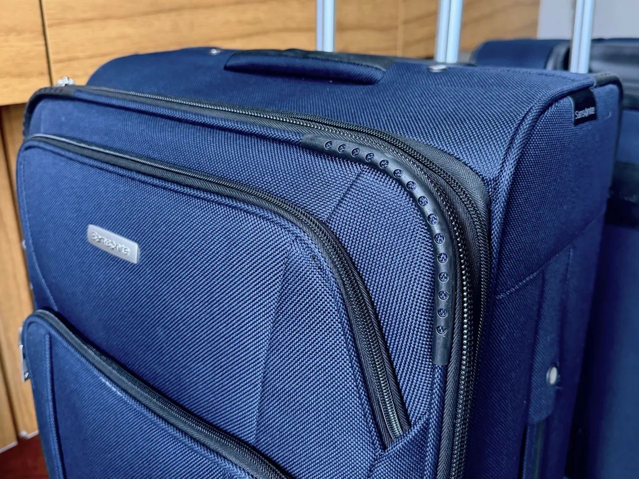 MALAS SAMSONITE MÉDIA - 68cm X 42cm X 30cm  - Foto 3