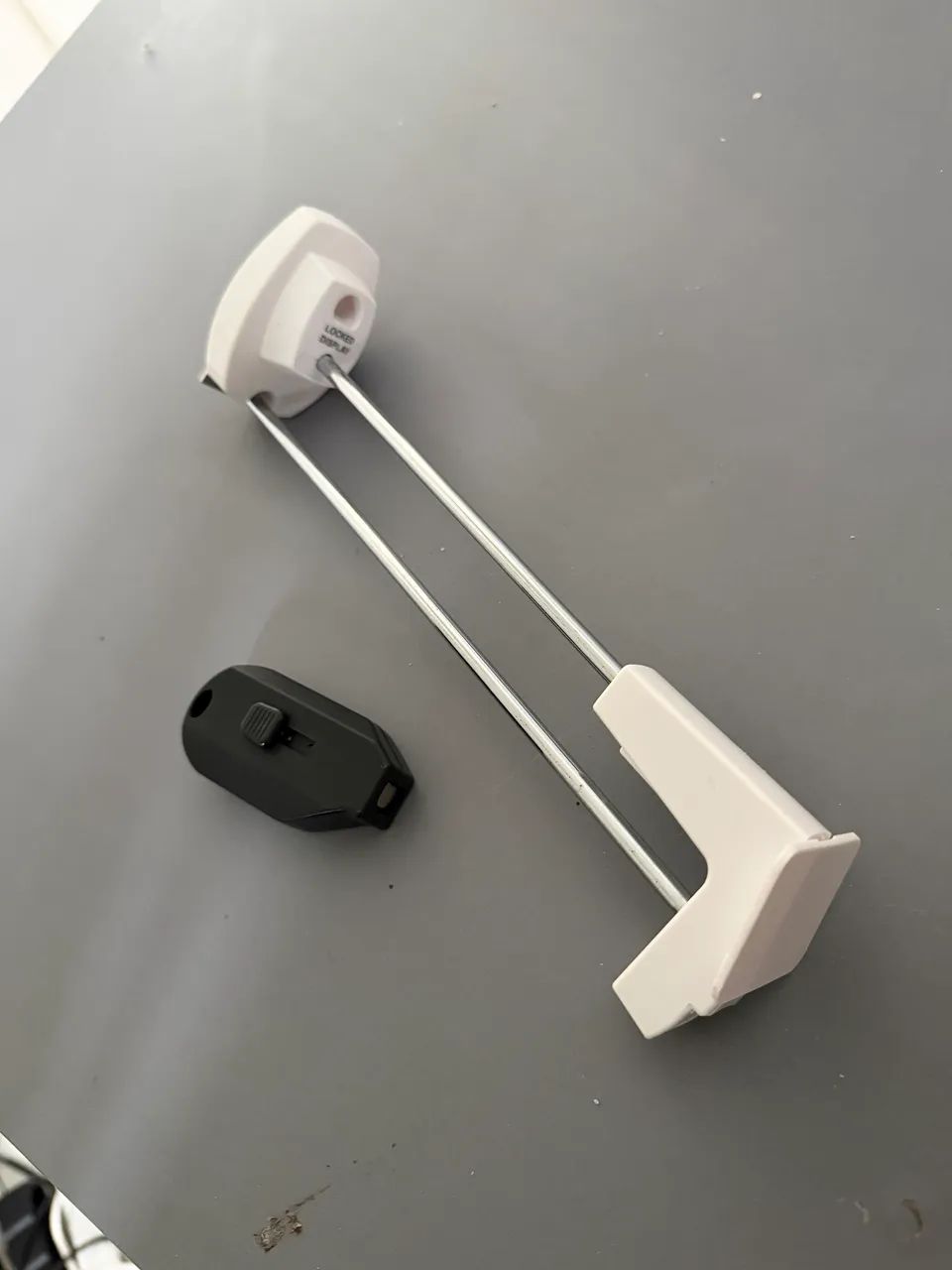 Gancheira Magnética com Trava Anti-Roubo 50x
