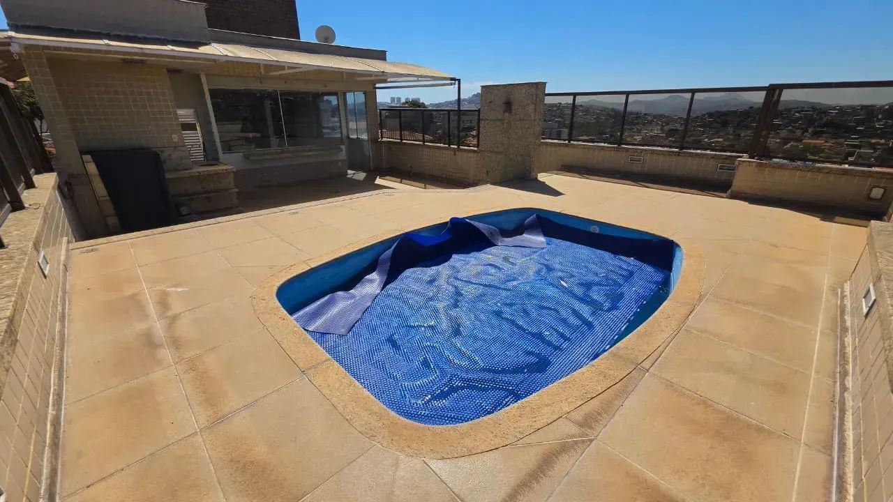 Cobertura com 04 quartos, piscina e 02 vagas - Pompéia