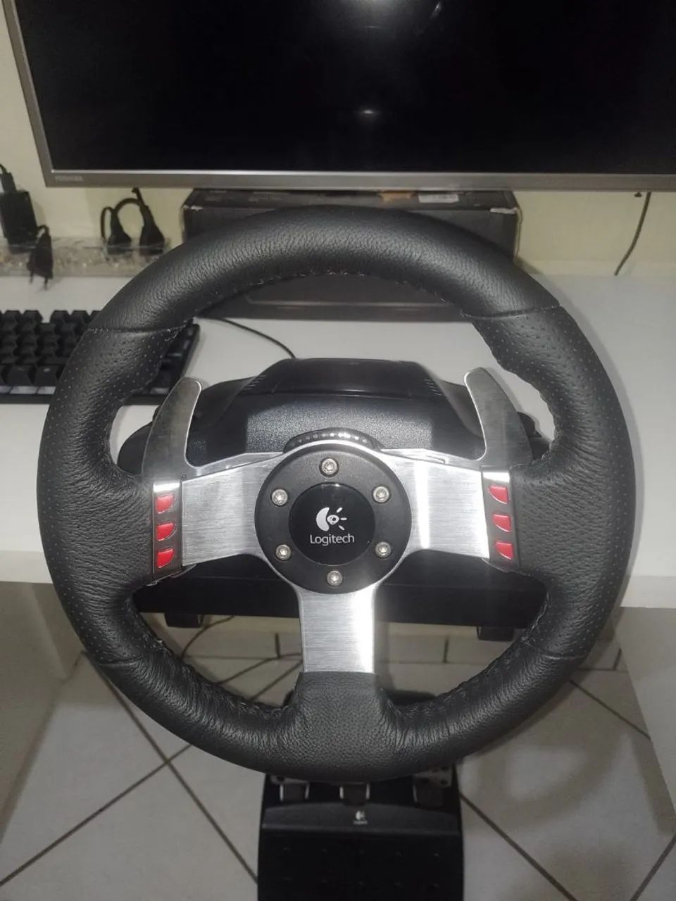 Kit Logitech G27 volante, câmbio e pedais - Foto 5