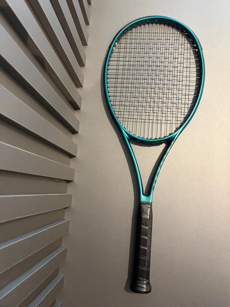 Raquete Wilson Blade 98 16x19 V9 L4 Semi Nova - Esportes de Quadra