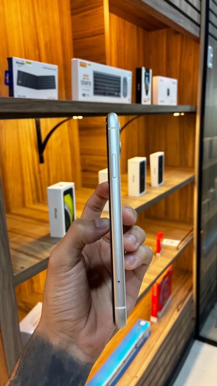 IPHONE 11 - Foto 3