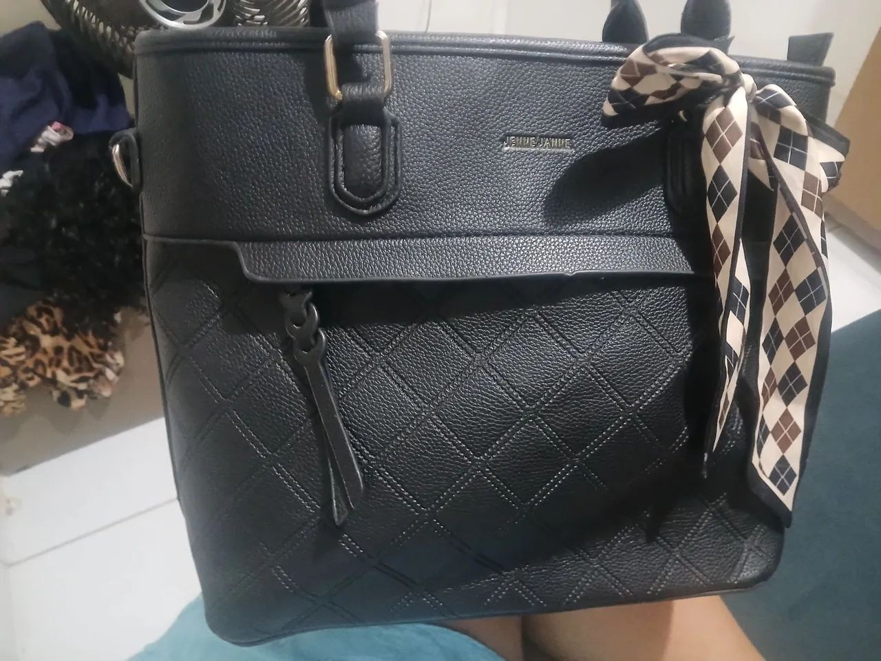 Bolsa feminina e elegante 
