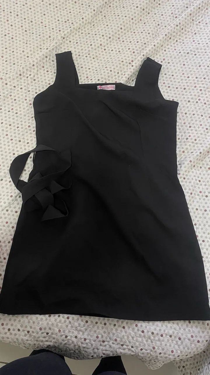VESTIDO PRETO MID