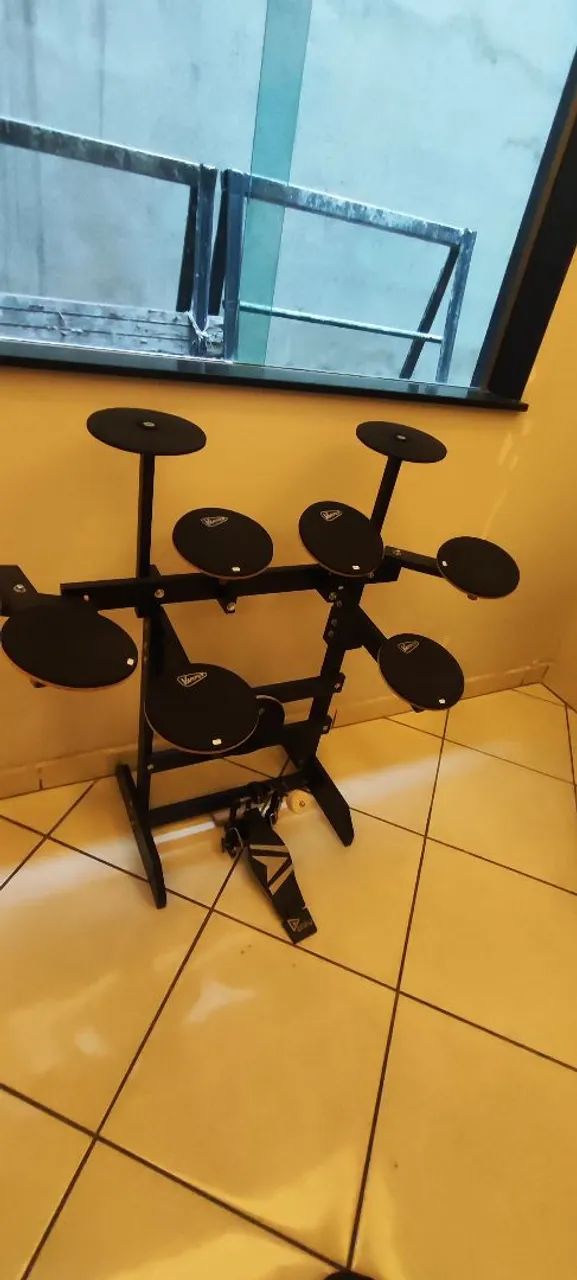 Bateria praticável com pedal de bumbo  - Foto 2
