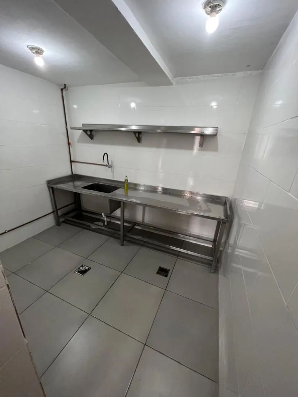 Bancada de inox com tanque (pia)