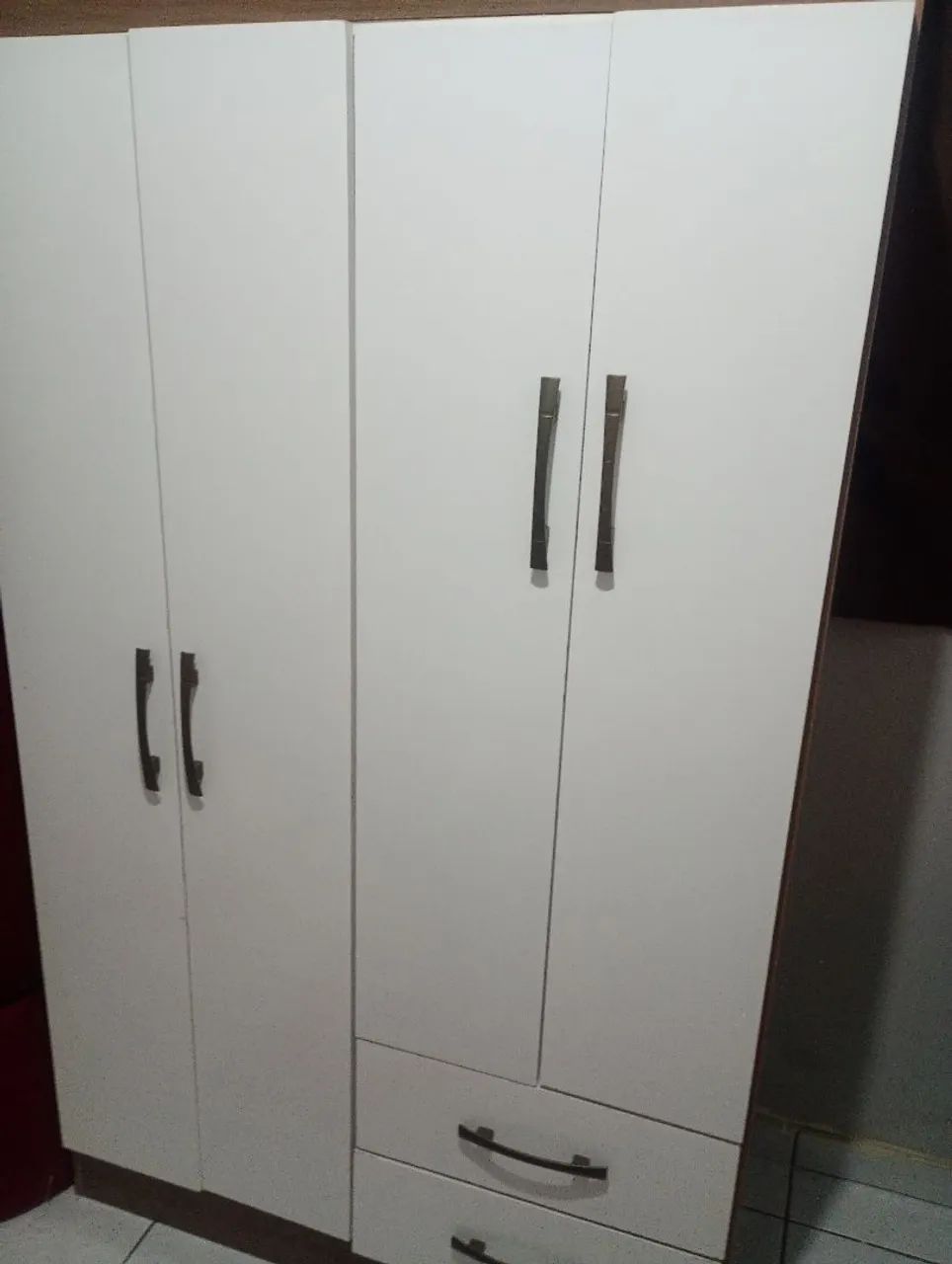 Quarda roupa 4 portas