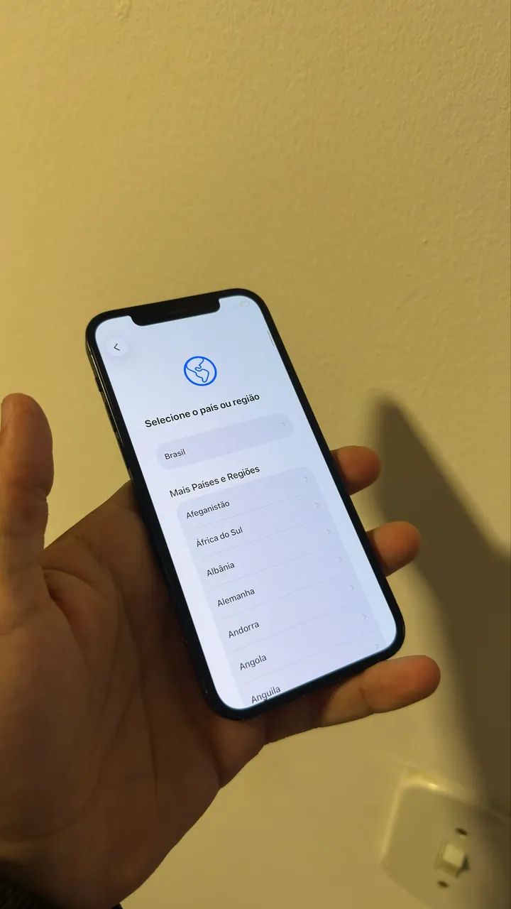 Iphone 12 64gb Bem Conservado  - Foto 2