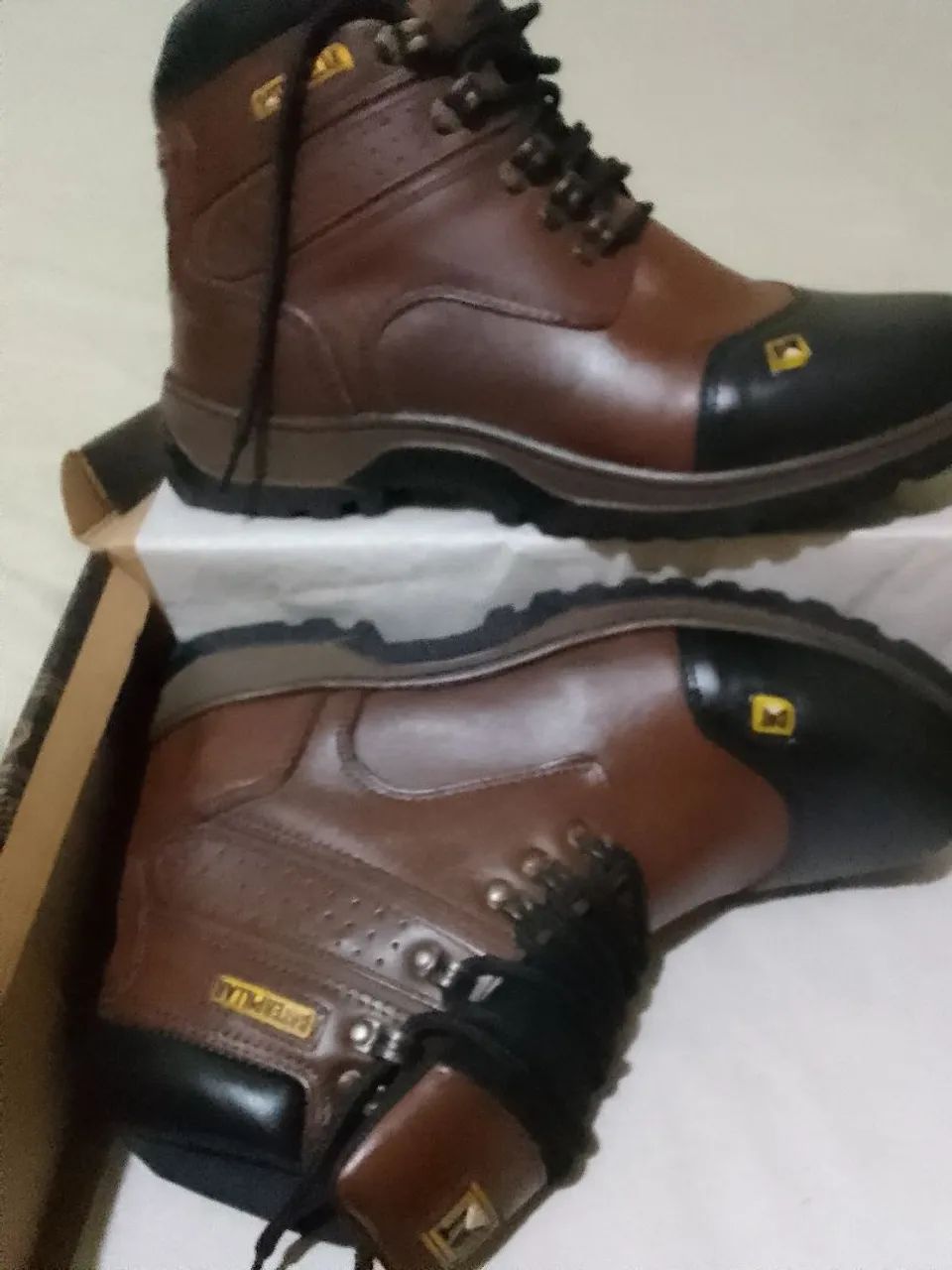 Bota caterpillar - Foto 2