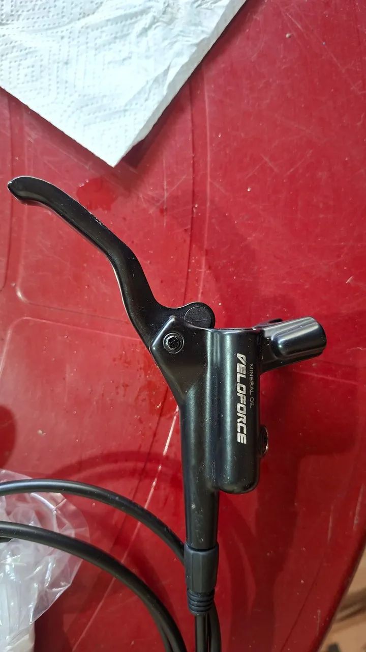 Câmbios SHIMANO e Par de freios hidráulicos VELOFORCE - Foto 5