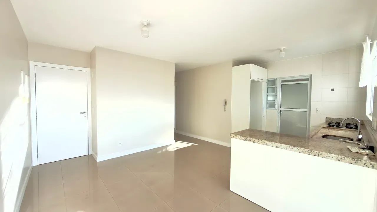 Apartamento com 3 quartos, sendo 1 suíte e vista panorâmica próximo a Ponte Hercílio Luz - Foto 5
