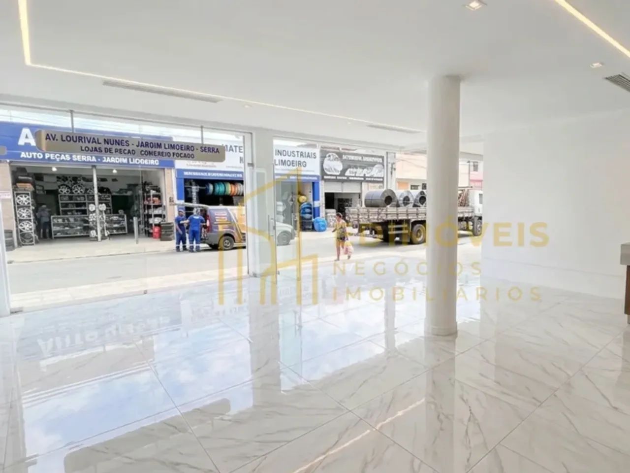 Prédio comercial em Jardim Limoeiro, flexível para diversos segmentos - Foto 3