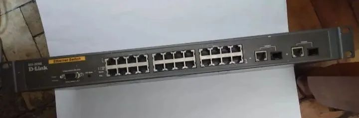 Switch Ethernet D- Link Des - 3226L Usado - Foto 2