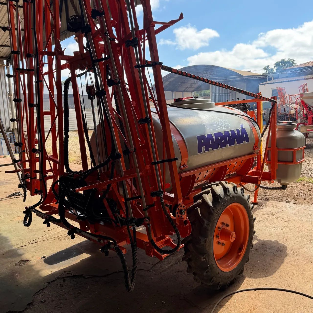 Pulverizador 2000 litros Parana - Foto 4