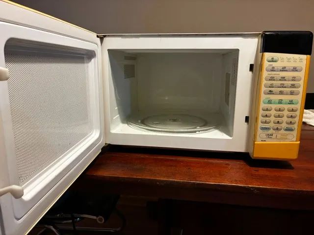 Micro-ondas com defeito - Foto 3