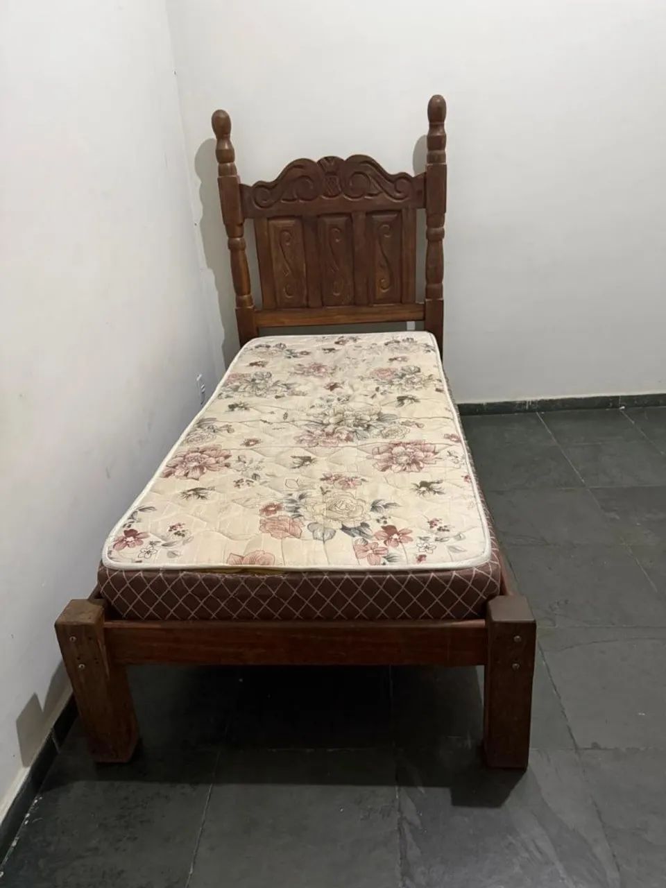 Cama de solteiro 